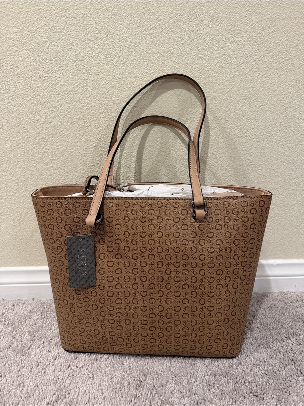 NWT Guess Tote